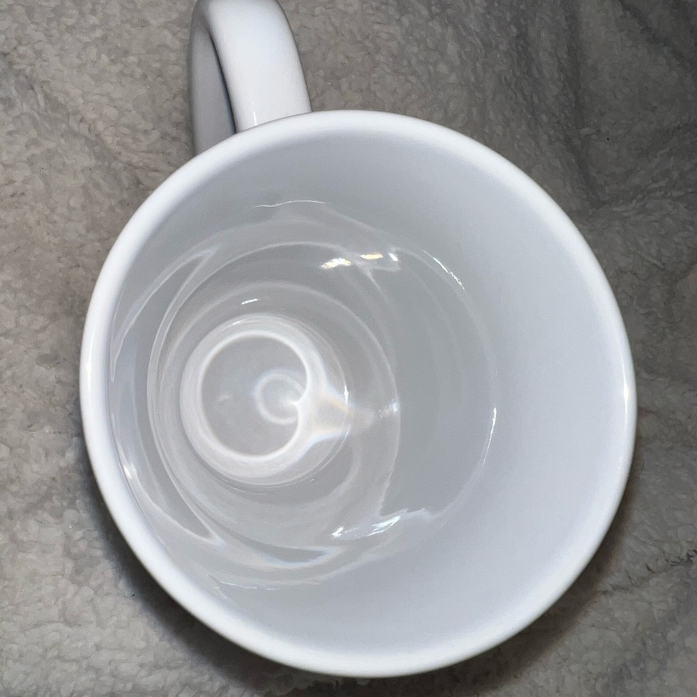 Heartfelt Red and White Mug - Picture 4 of 4